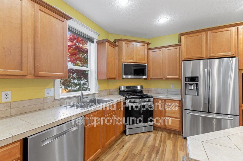 7909 SW Oviatt Drive property image