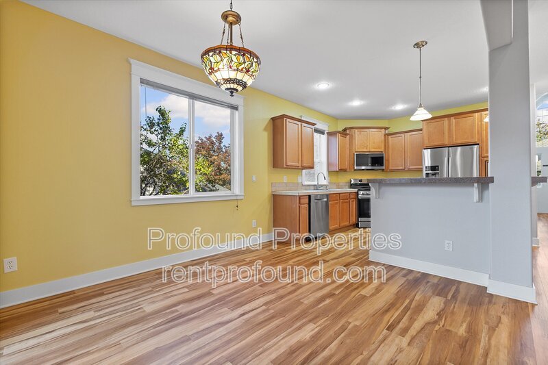 7909 SW Oviatt Drive property image