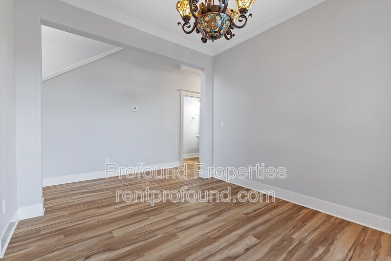 7909 SW Oviatt Drive property image