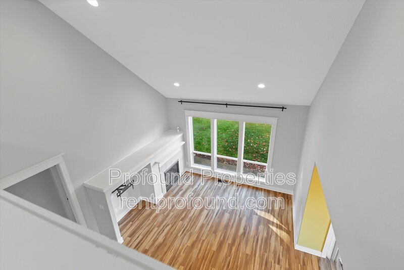 7909 SW Oviatt Drive property image