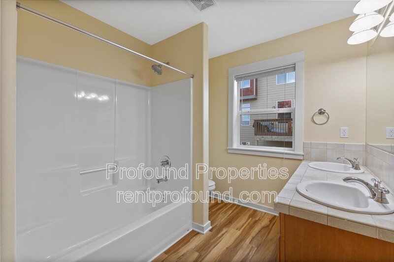 7909 SW Oviatt Drive property image