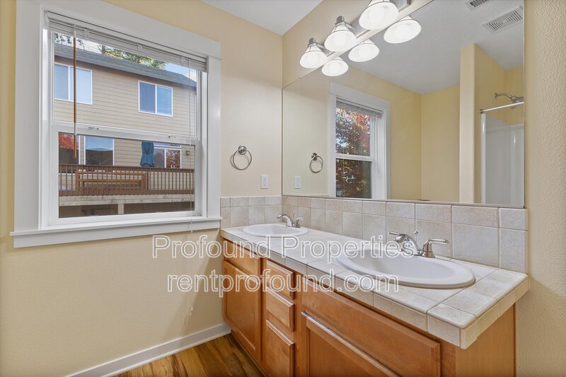 7909 SW Oviatt Drive property image