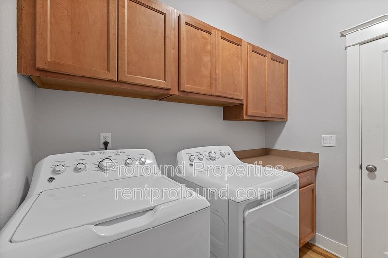 7909 SW Oviatt Drive property image