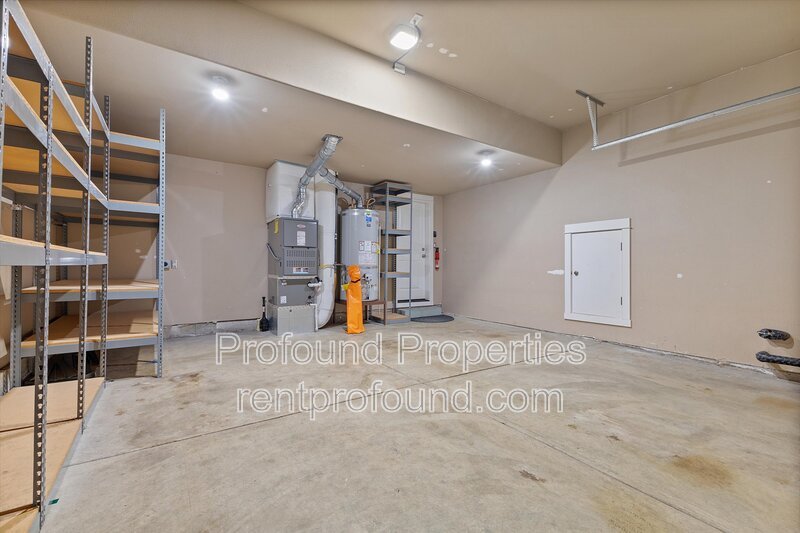 7909 SW Oviatt Drive property image