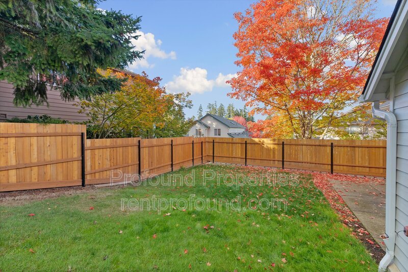 7909 SW Oviatt Drive property image