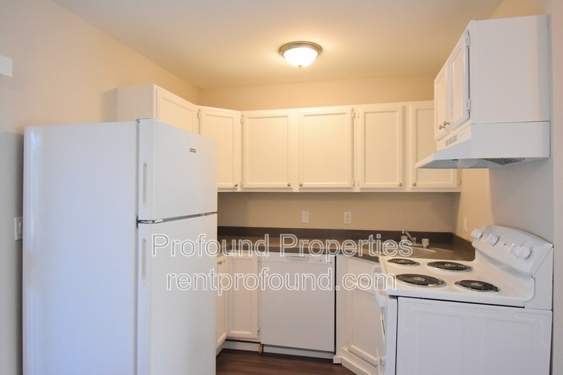 738 NE 94th Avenue property image