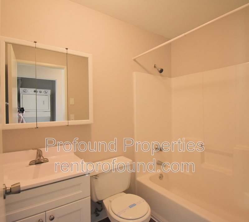 738 NE 94th Avenue property image