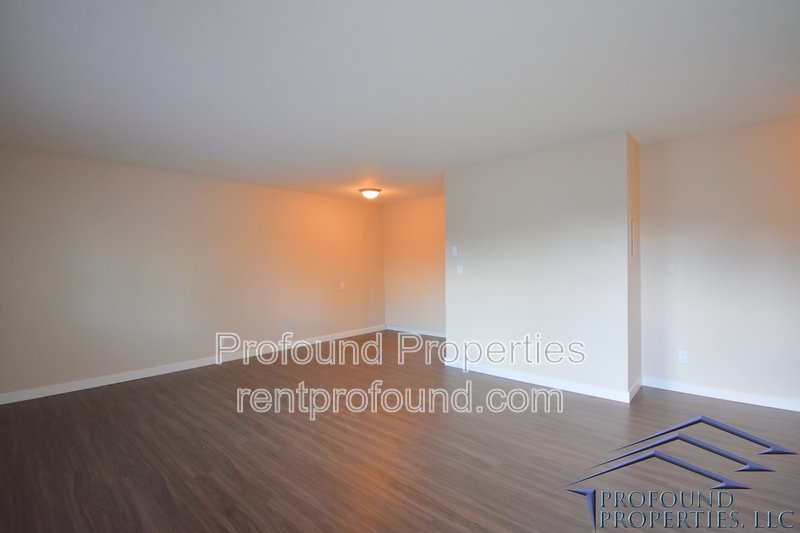 742 SE 13th Avenue - C property image