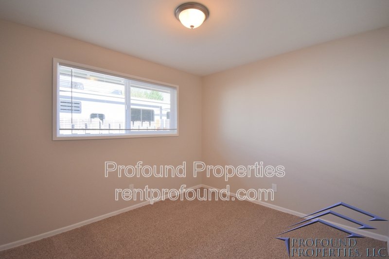 742 SE 13th Avenue - C property image