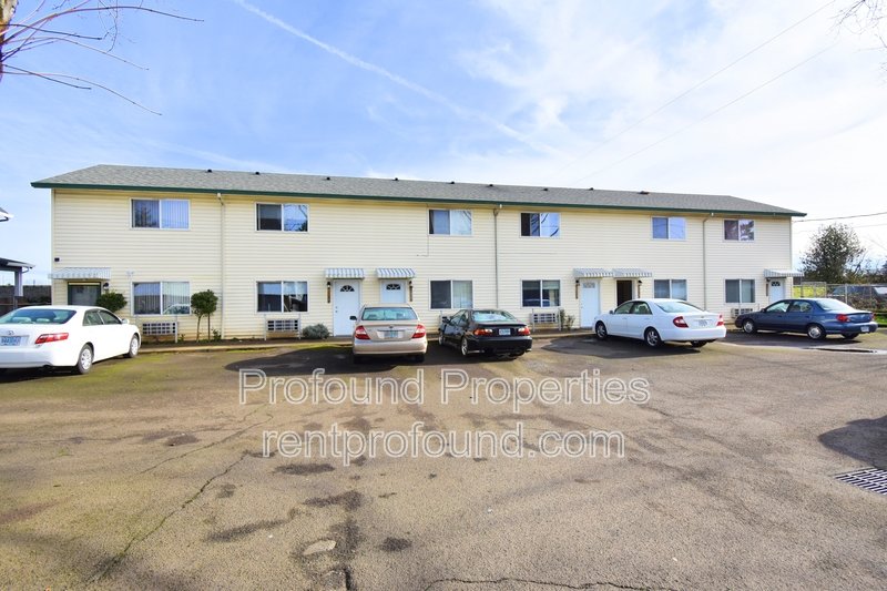 738 NE 94th Avenue property image