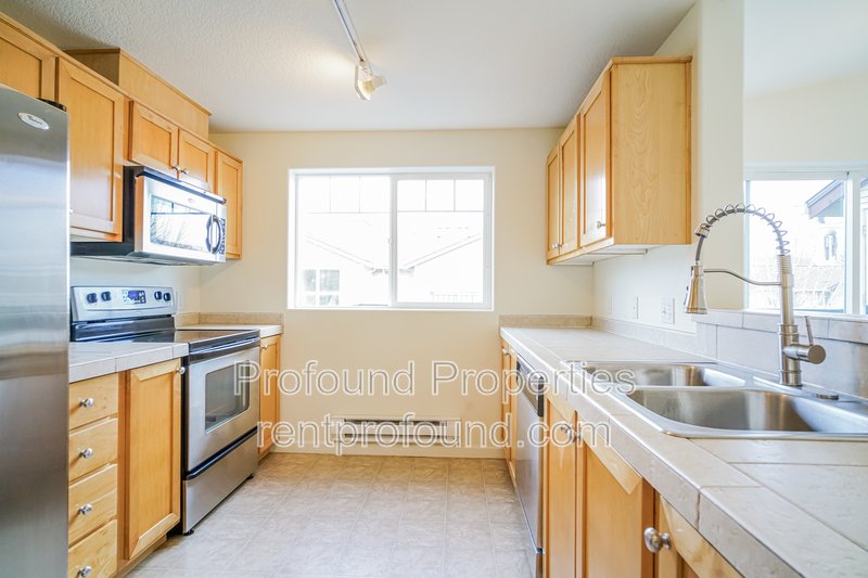 760 NW 185th Avenue #302 property image