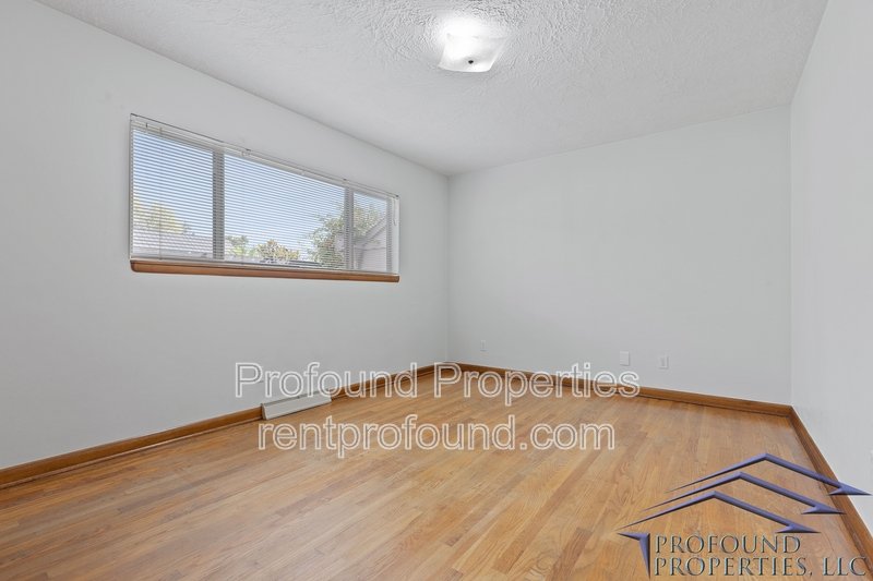 4315 NE Thompson Street - 4315 property image