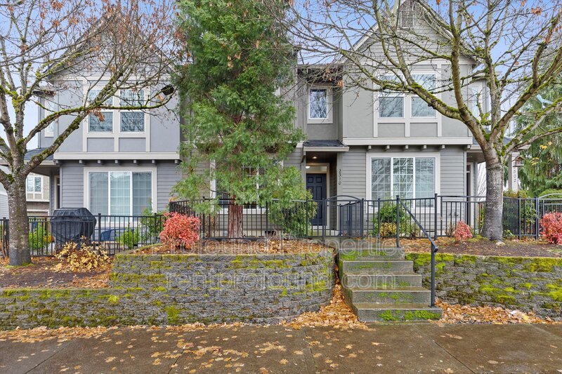 2310 NW Roseburg Terrace property image