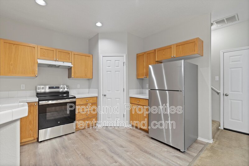 2310 NW Roseburg Terrace property image