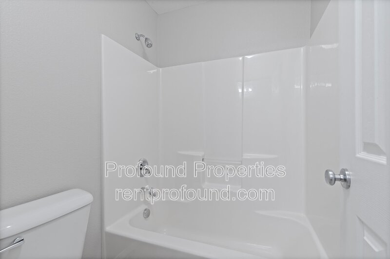 2310 NW Roseburg Terrace property image