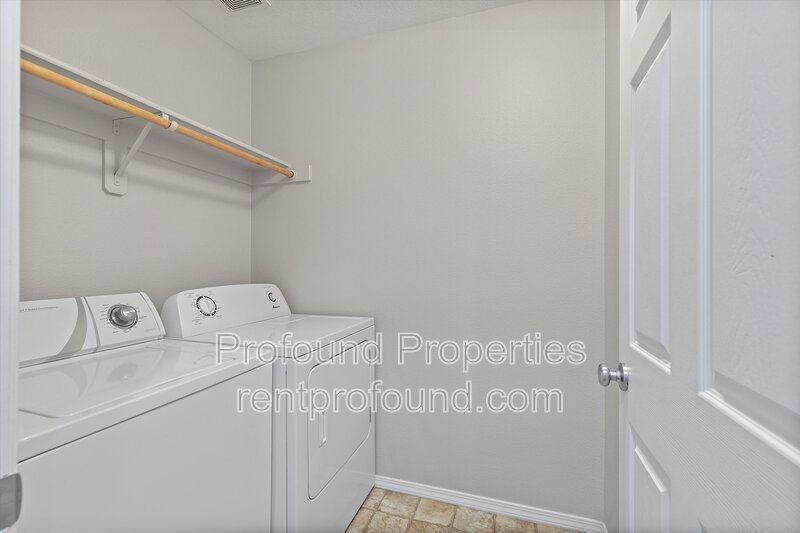 2310 NW Roseburg Terrace property image