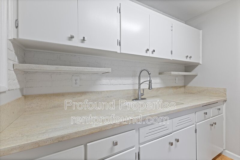 3539 N. Arlington Place property image