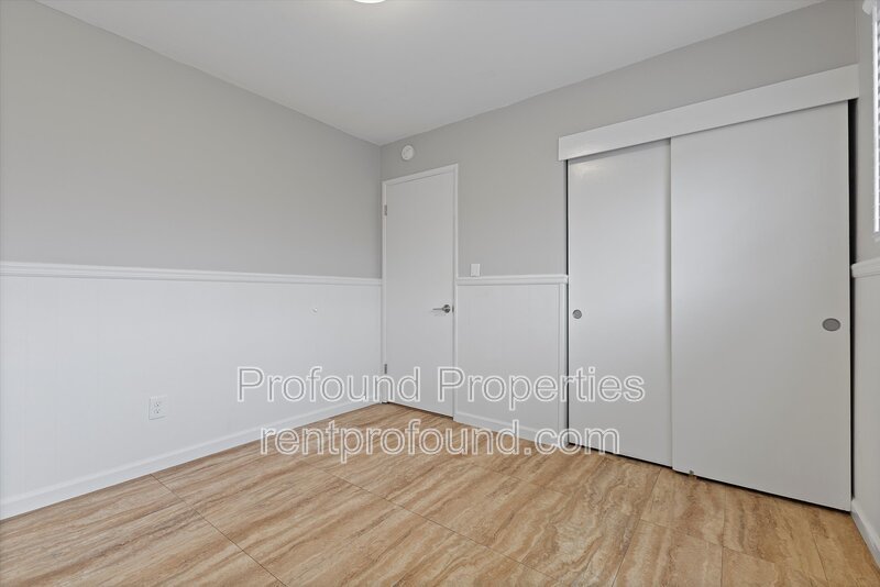 3539 N. Arlington Place property image