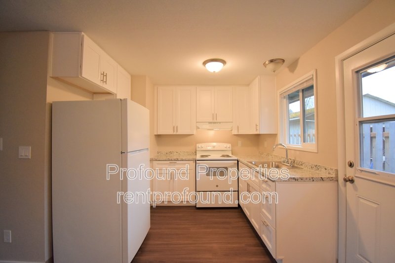 736 SE 13th Avenue - B property image