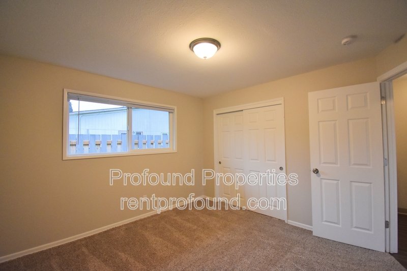 736 SE 13th Avenue - B property image