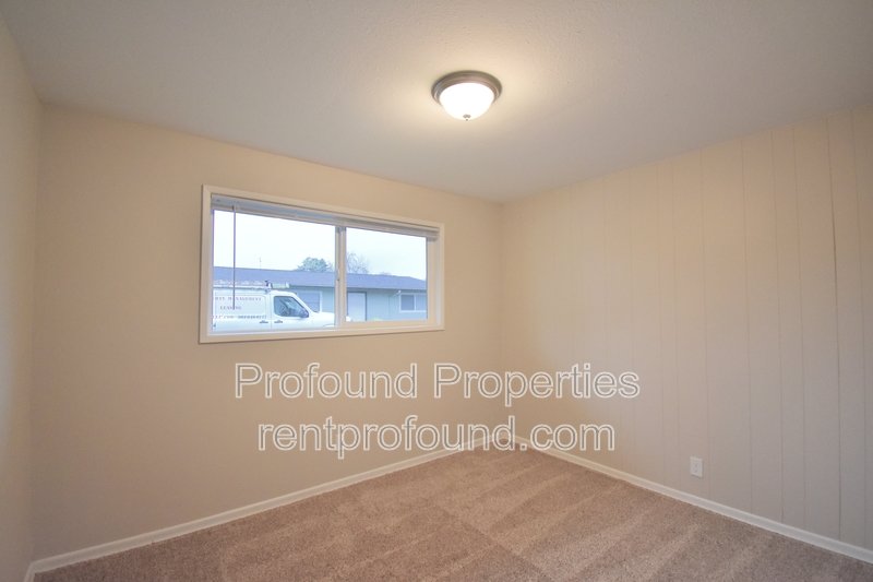 736 SE 13th Avenue - B property image