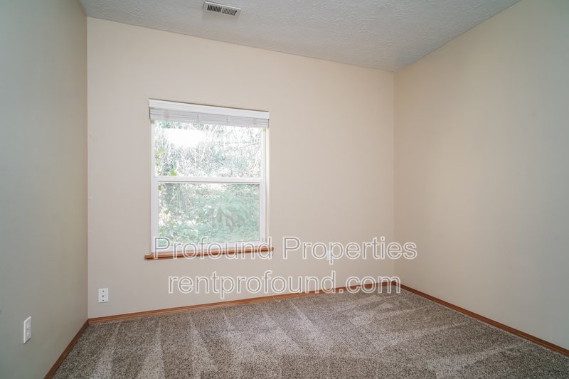 2623 NE Rocky Butte Rd. property image