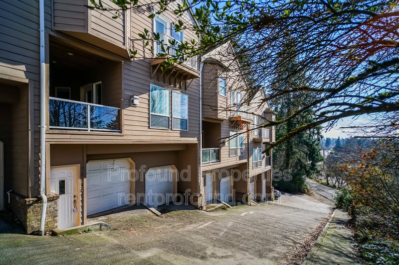 2623 NE Rocky Butte Rd. property image