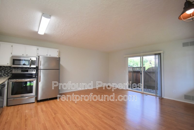 421 N Hayden Bay Drive property image