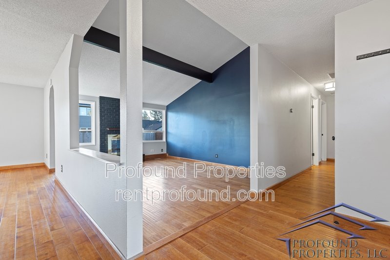 19300 Southwest Hennig Street property image