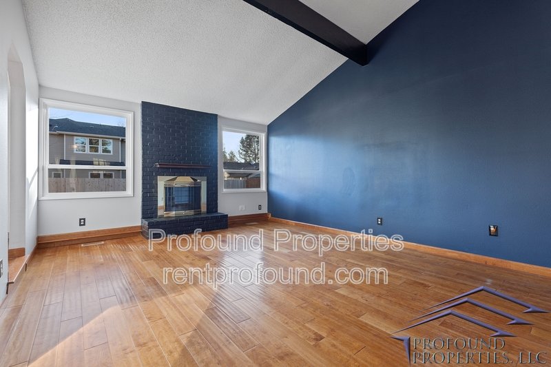 19300 Southwest Hennig Street property image