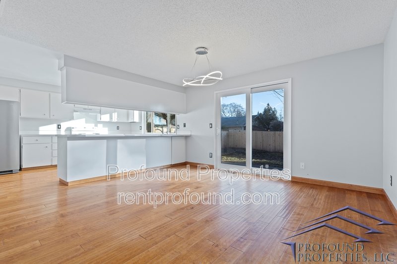 19300 Southwest Hennig Street property image