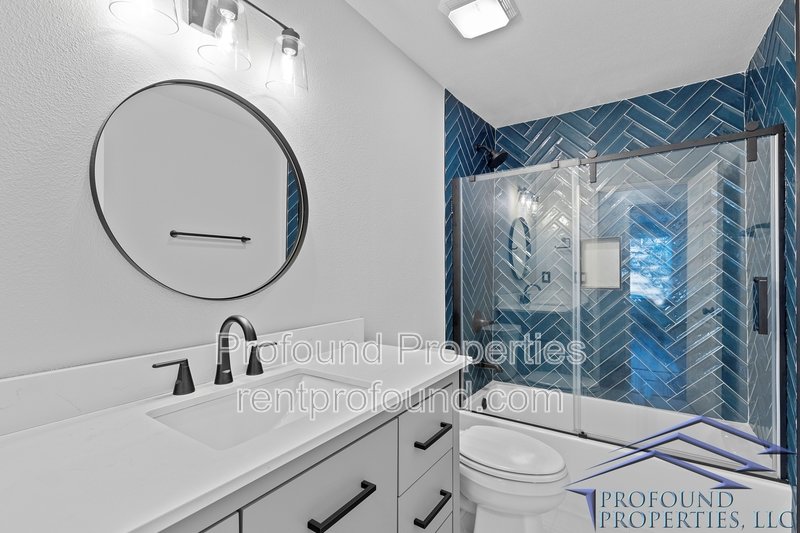 19300 Southwest Hennig Street property image