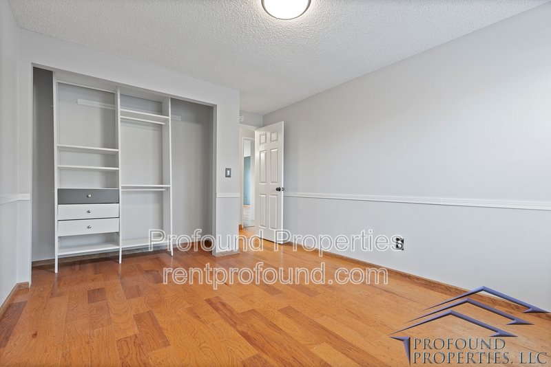 19300 Southwest Hennig Street property image