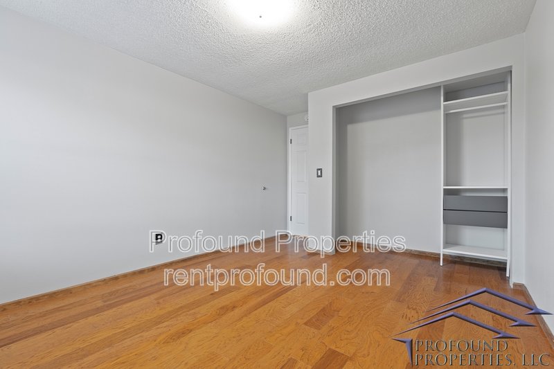 19300 Southwest Hennig Street property image