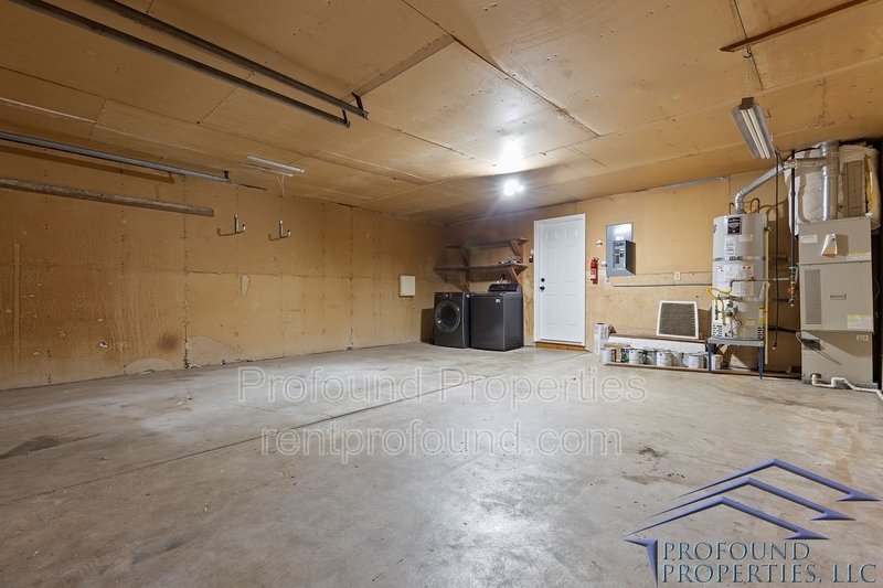 19300 Southwest Hennig Street property image