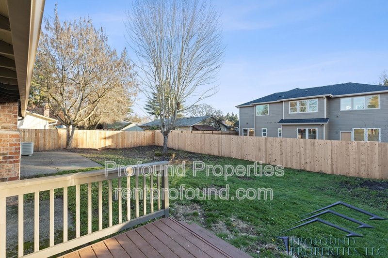 19300 Southwest Hennig Street property image