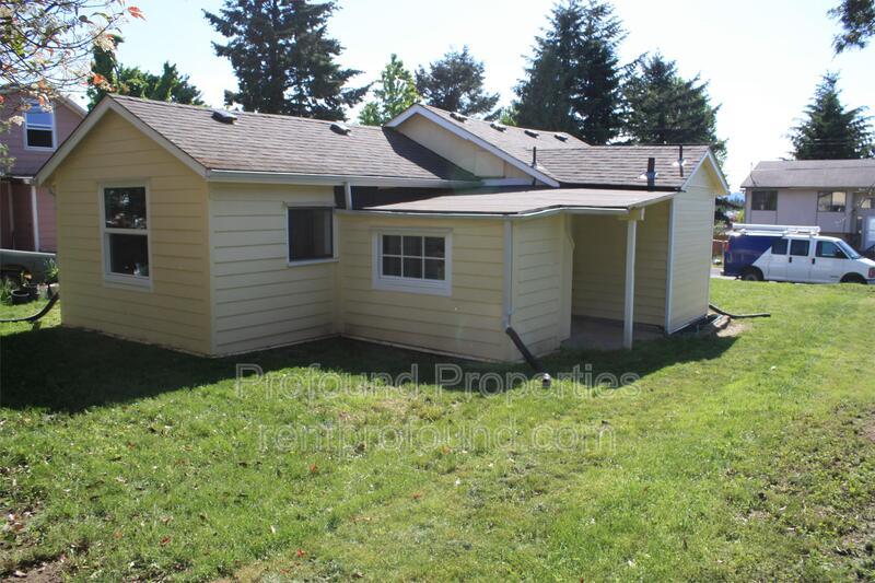 2232 SE 105th Ave property image