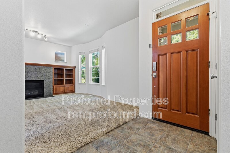 1140 SE Tamango Street property image