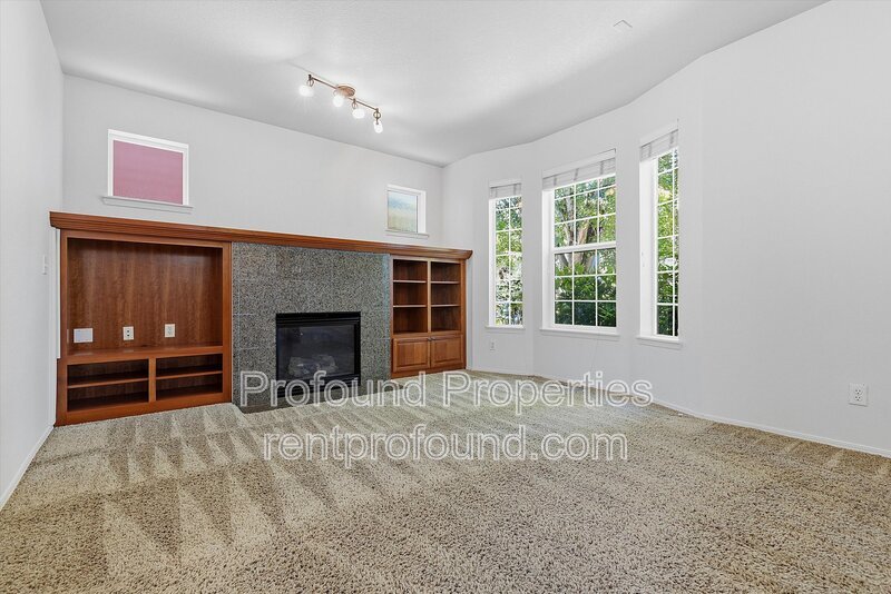 1140 SE Tamango Street property image
