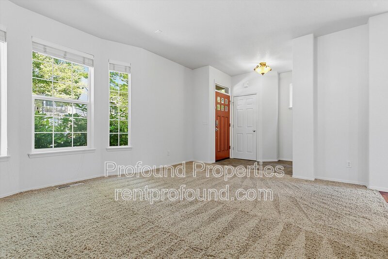 1140 SE Tamango Street property image