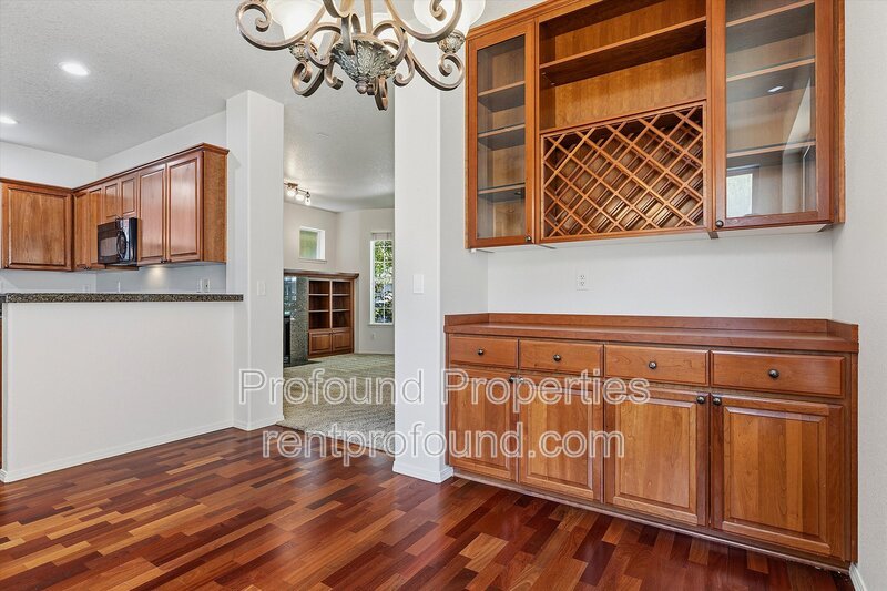 1140 SE Tamango Street property image