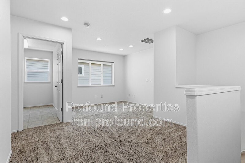 1140 SE Tamango Street property image
