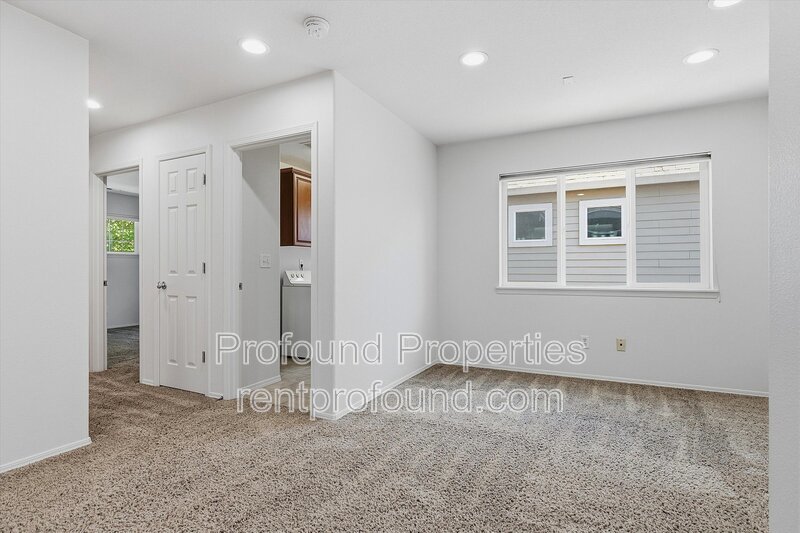 1140 SE Tamango Street property image