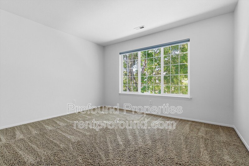 1140 SE Tamango Street property image