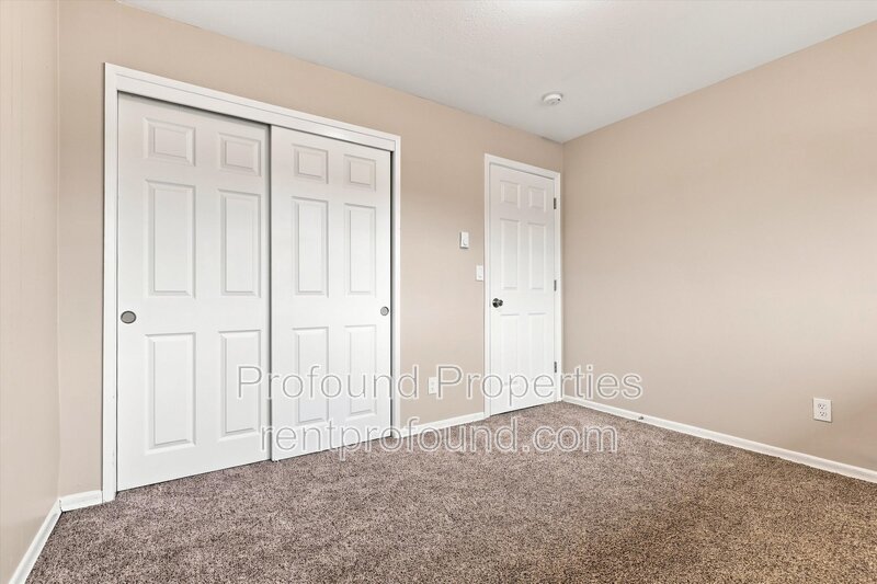 742 SE 13th Avenue - B property image