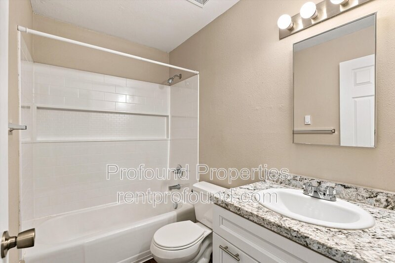 742 SE 13th Avenue - B property image