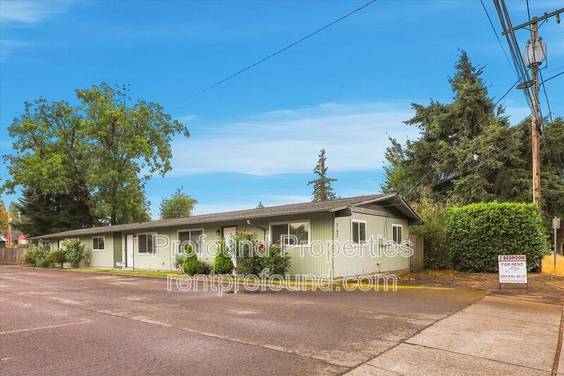 742 SE 13th Avenue - B property image
