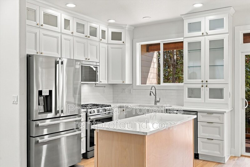 9542 SW 153rd Avenue property image