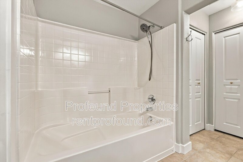 9542 SW 153rd Avenue property image
