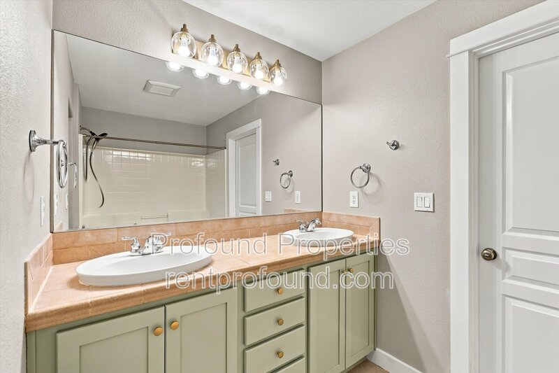 9542 SW 153rd Avenue property image